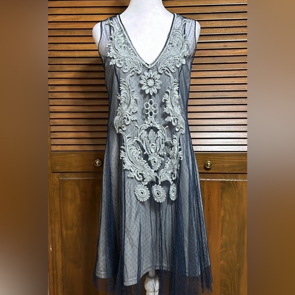 NWT Solitaire by Ravi Khosla Navy/Gray Lace Mesh Embroidered Dress Size L